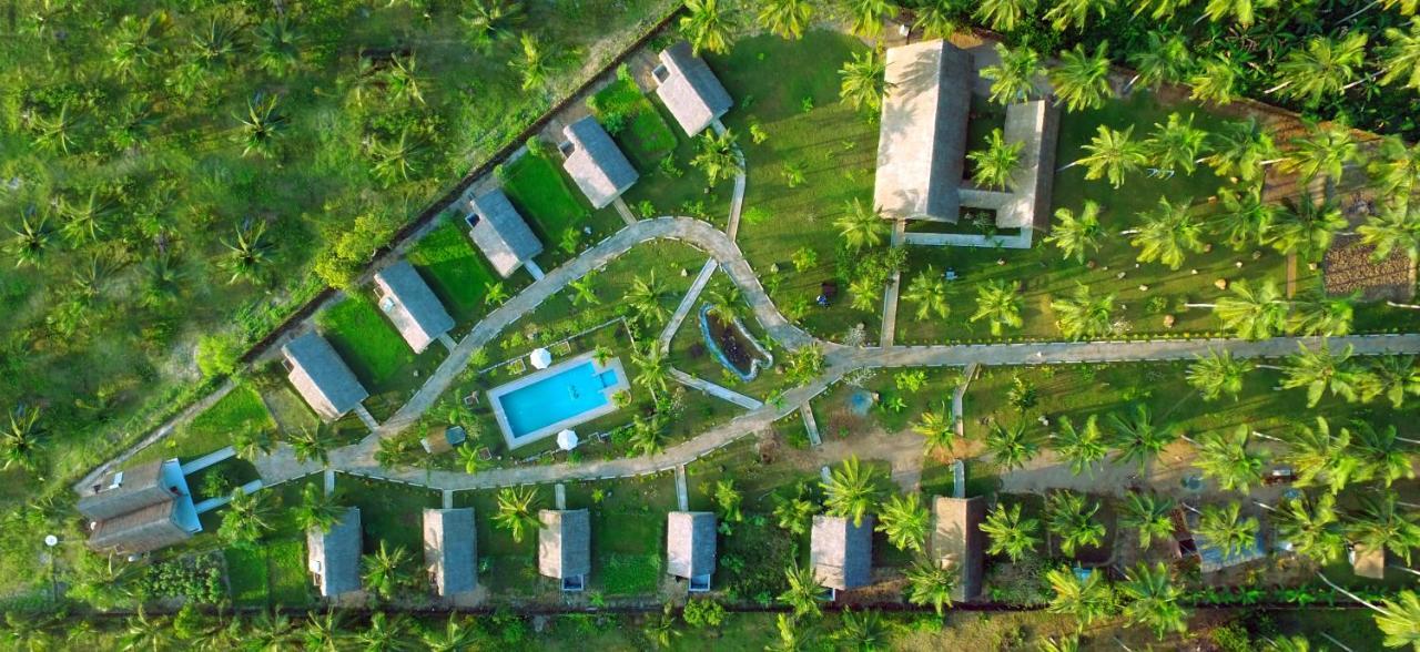Coco Village Hotel Chilaw Bangadeniya Exterior foto